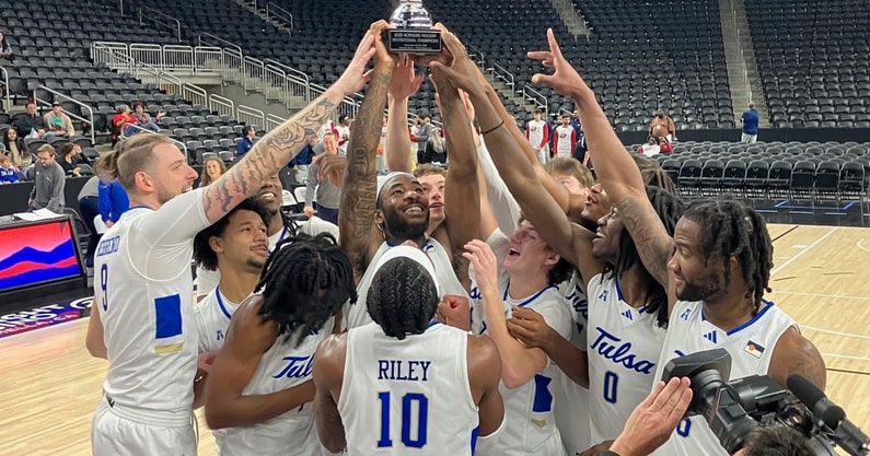 Syndication: Desert Sun