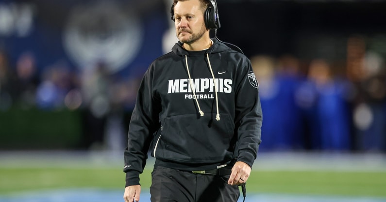 NCAA Football: Navy at Memphis