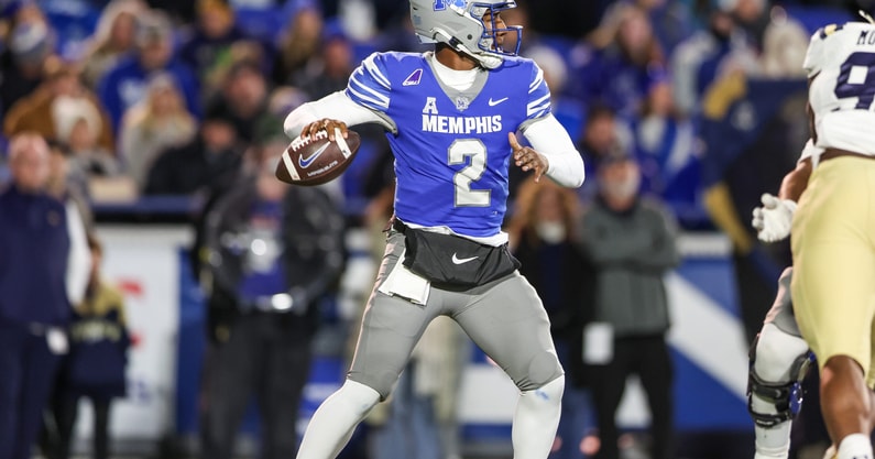 NCAA Football: Navy at Memphis