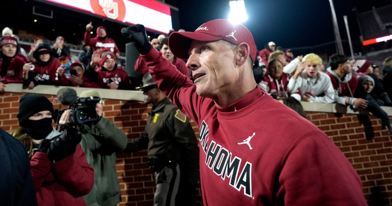 OU coach Brent Venables