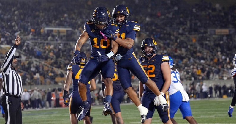 Cal receiver Jacob De Jesus