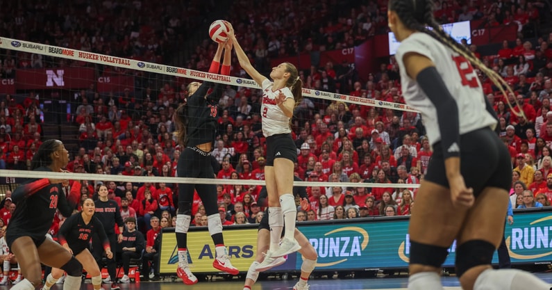 Bergen Reilly Nebraska volleyball