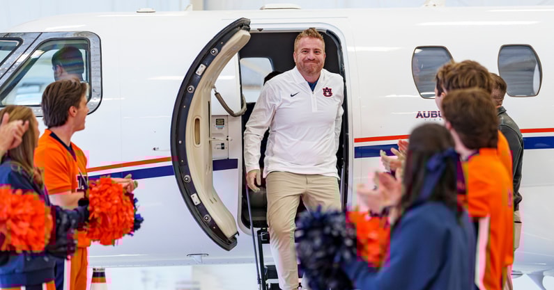 alex-golesh-auburn-football