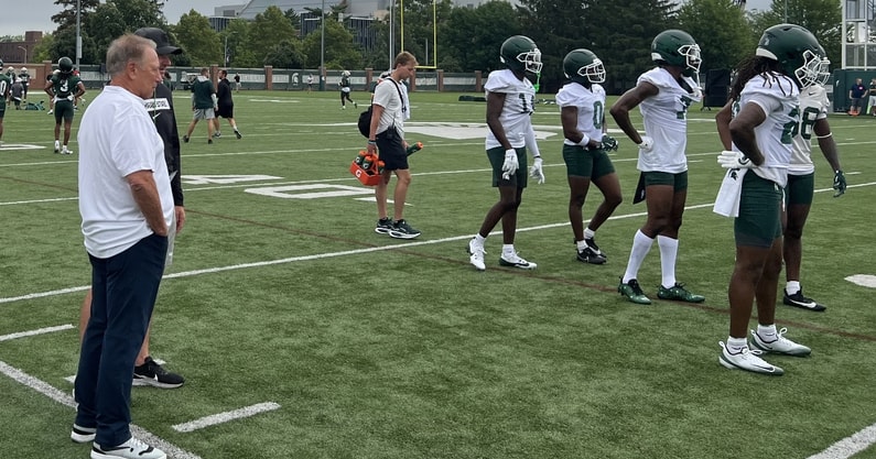 Izzo football players