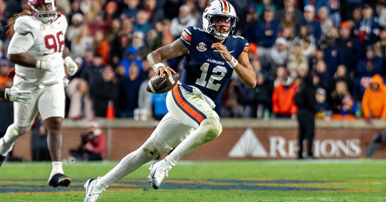 Auburn vs Alabama Iron Bowl 2025 Second Half-81-M