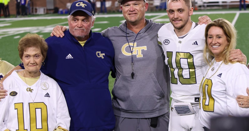 NCAA Football: Pittsburgh at Georgia Tech