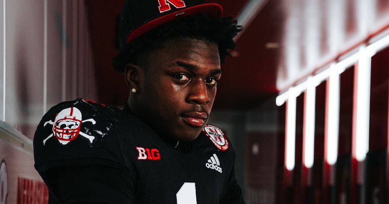 Nebraska WR signee Larry Miles back in state title game