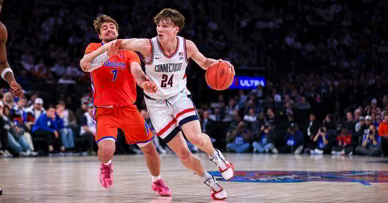UConn Basketball guard Braylon Mullins versus Florida 2025