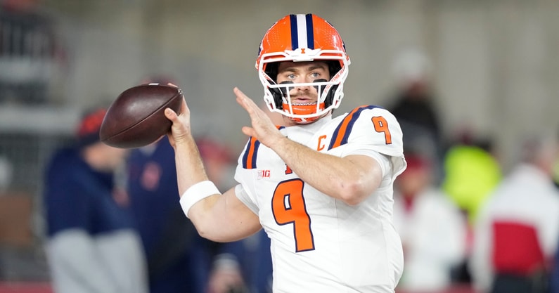 NCAA Football: Illinois at Wisconsin