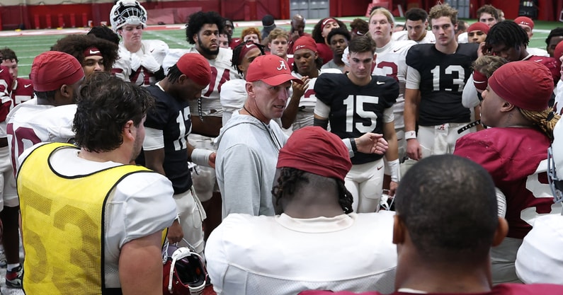 Kalen DeBoer addresses his Alabama team