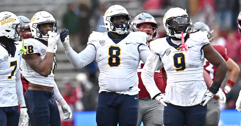 Oct 25, 2025; Pullman, Washington, USA; Toledo Rockets defensive tackle Martez Poynter (8) reacts after being called for a penalty during a game against the Washington State Cougars in the second half at Gesa Field at Martin Stadium. Washington State Cougars won 28-7. Mandatory Credit: James Snook-Imagn Images