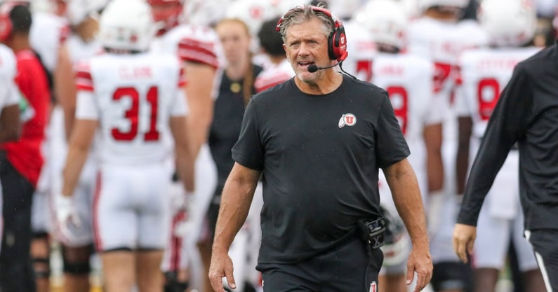 NCAA Football: Utah at West Virginia