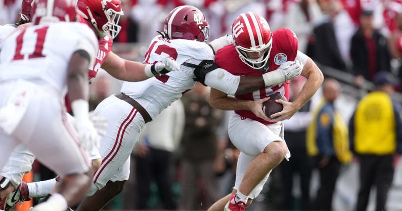 Alabama LB Yhonzae Pierre