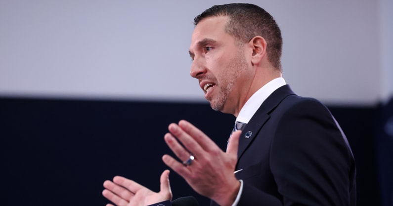 report-links-penn-state-northwestern-dl-coach