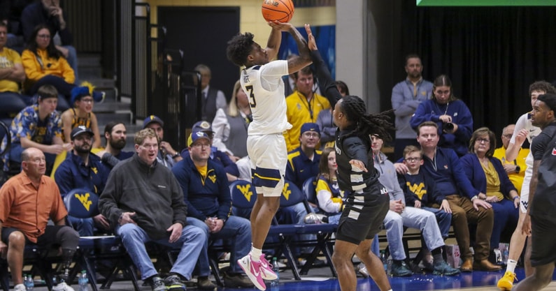 NCAA Basketball: Cincinnati at West Virginia