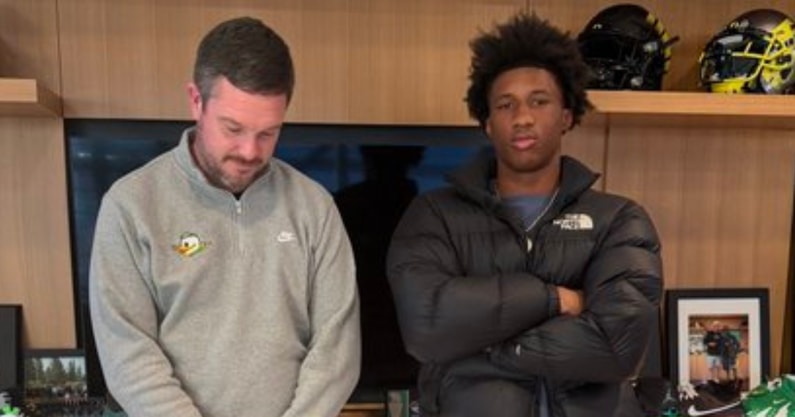 Copy of Copy of four-star-julian-phillips-discusses-recruitment-official-visits - 2026-01-25T135405.935