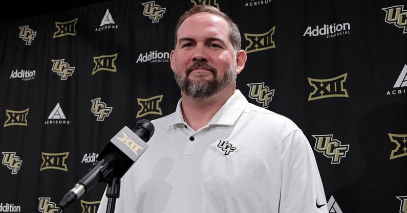 2S9A0001.00_00_06_26.Still006