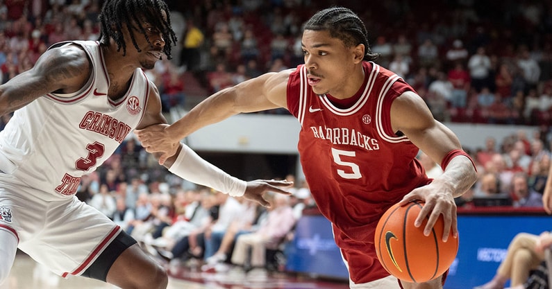 Arkansas guard Darius Acuff vs. Alabama