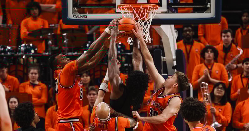 UVa center Ugonna Oyenso and guard Dallin Hall