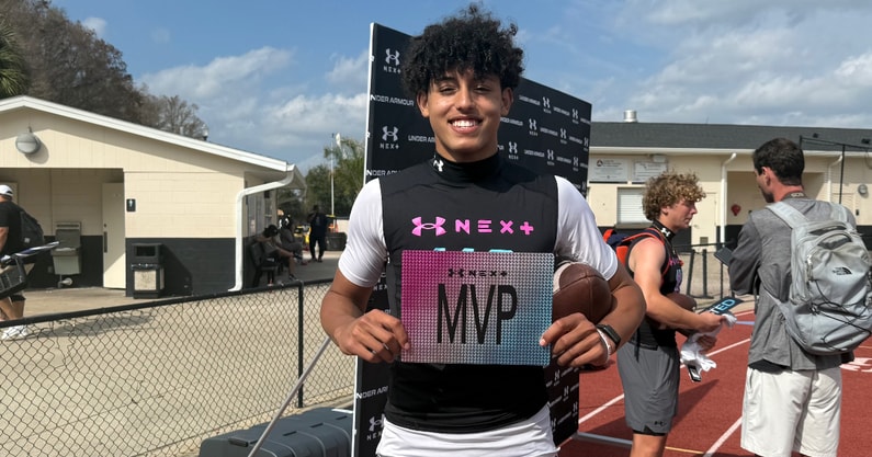 2027 QB Davin Davidson