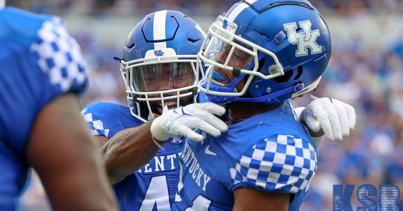 mark-stoops-kentucky-football-play-with-purpose-mississippi-state