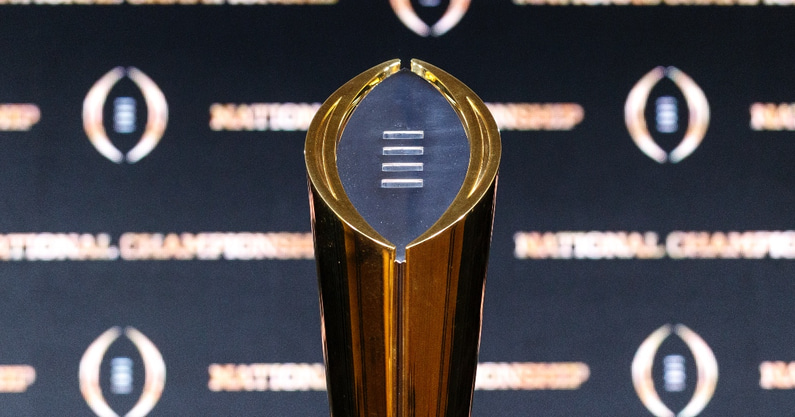 college-football-playoff-cfp-expansion-discussion-hold-bill-hancock-commissioners