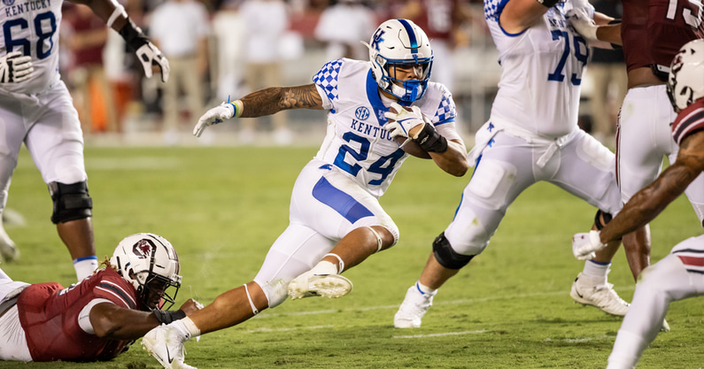 kentucky-holds-on-to-win-in-columbia-16-10