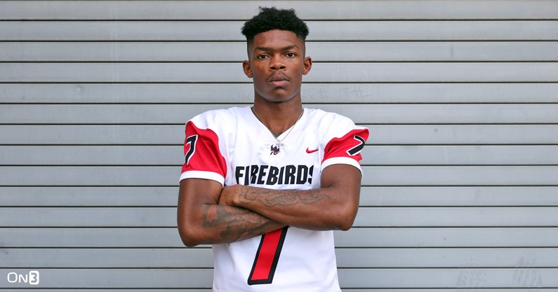 Barion-Brown-scheduled-officially-visit-Kentucky-Florida-game-uk-football-recruiting