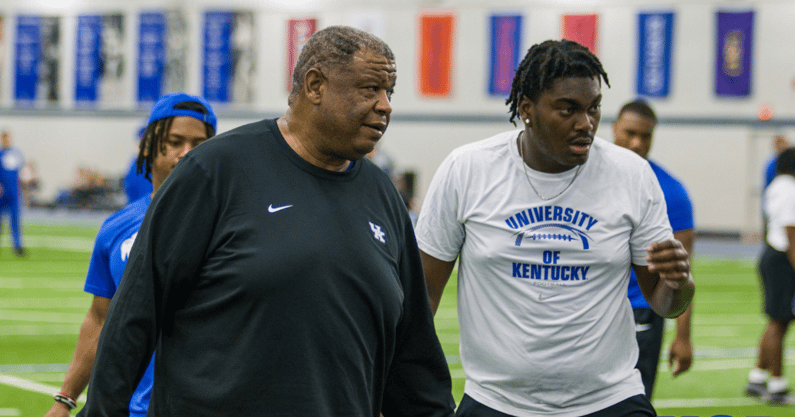 henderson-county-dl-saadiq-clements-using-speed-separate-himself