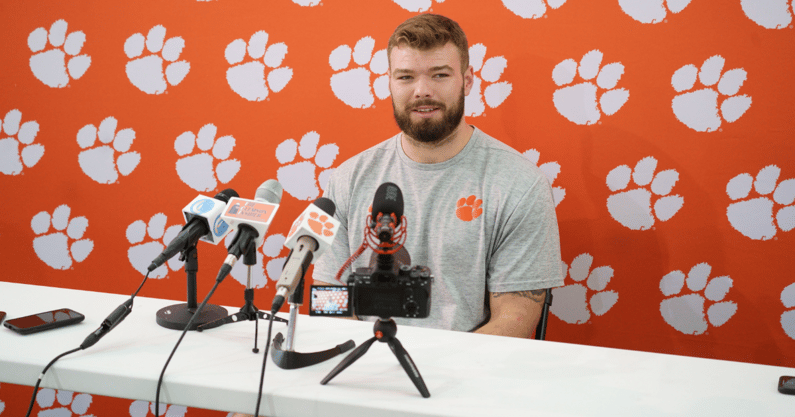 Clemson Tigers LB James Skalski