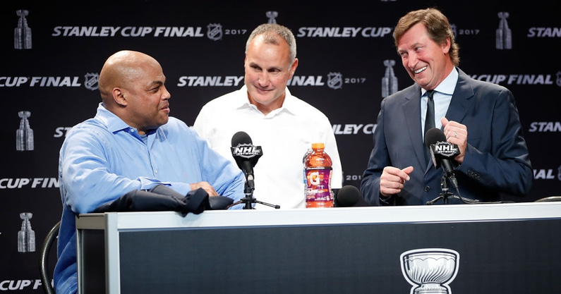 watch-charles-barkley-attempts-play-goalie-against-wayne-gretzky-nhl-tnt-shootout