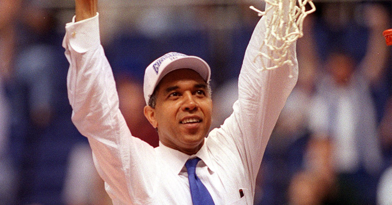 tubby-smith-jersey-retired