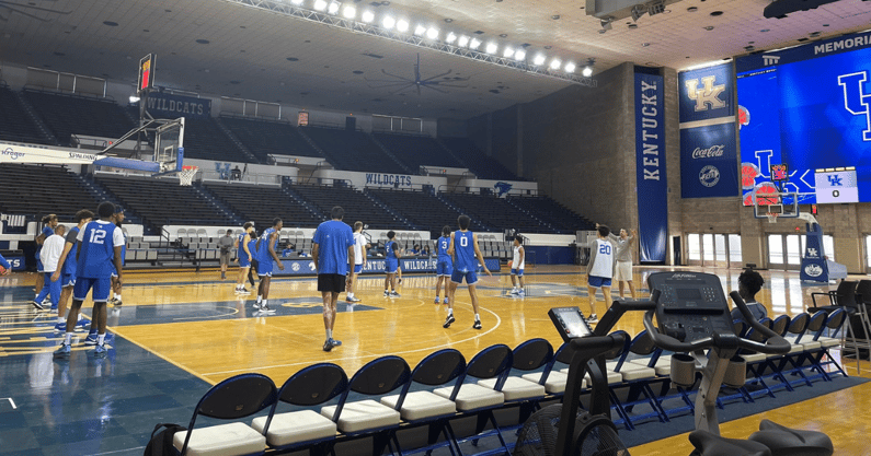 kentucky-basketball-womens-clinic-returns-memorial-coliseum