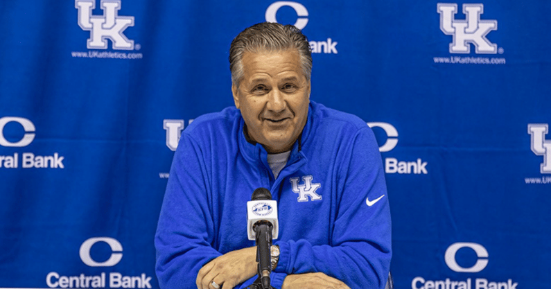 watch-tape-kentucky-wildcats-blue-white-game