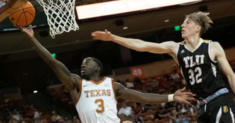 Texas Longhorns and Gonzaga Bulldogs face off in top 5 matchup