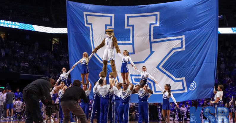 Wildcat-mascot-Rupp-IMG_4703