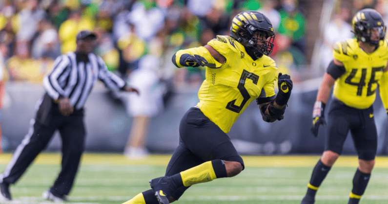 oregons-verone-mckinley-iii-kayvon-thibodeaux-named-national-award-finalists