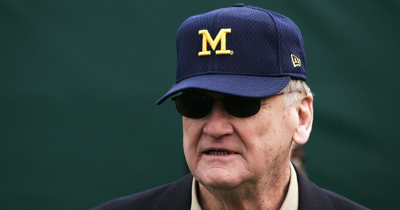 bo-schembechler-statue-vandalized-ohio-state-michigan-haunting-message-2