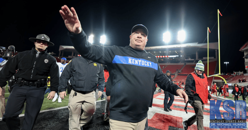 New information brings clarity to Mark Stoops situation at Kentucky Oklahoma LSU