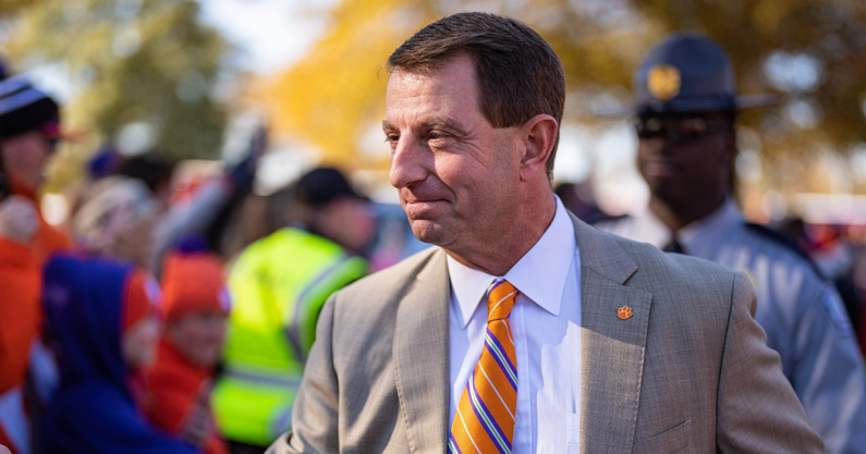 watch-coach-dabo-swinney-sends-christmas-message-to-clemson-fans