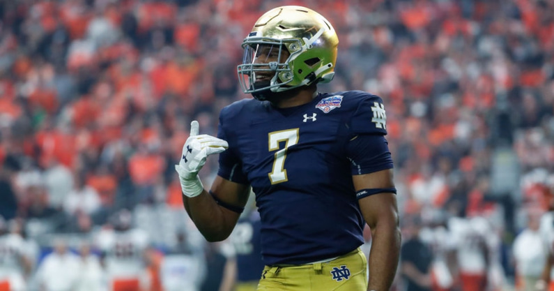 notre dame football defensive end Isaiah Foskey