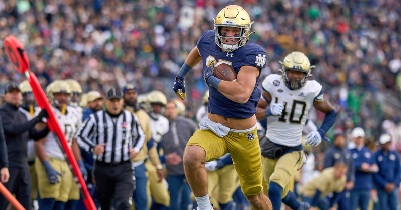 Former Notre Dame tight end George Takacs transfer to ACC program Boston College
