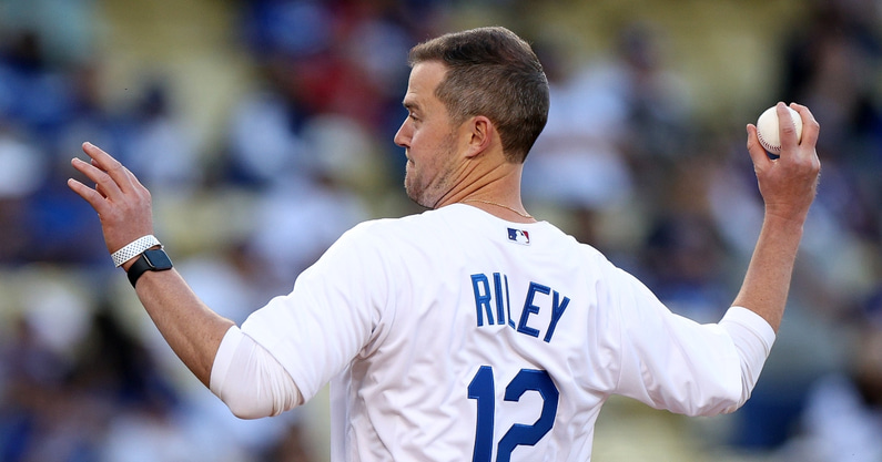 lincoln-riley-throws-out-first-pitch-for-los-angeles-dodgers