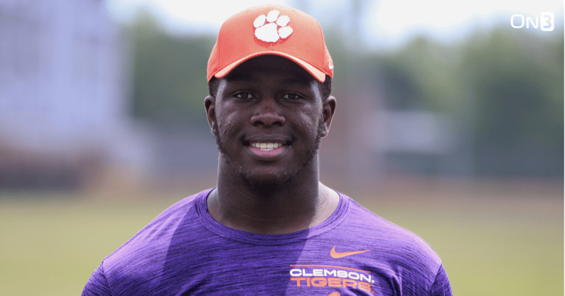 top-100-dl-vic-burley-jumps-on-clemson-commitment-train