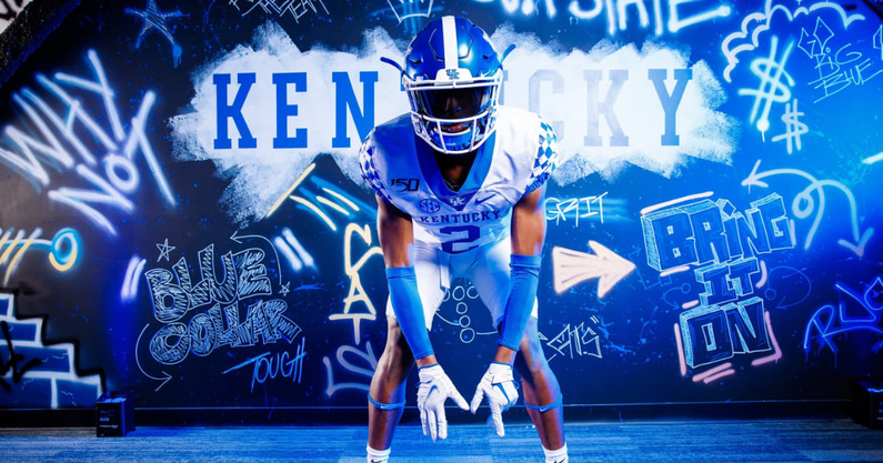 cristian-conyer-in-state-star-cornerback-commits-kentucky