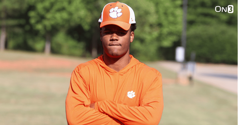 four-star-edge-a-j-hoffler-makes-things-official-with-clemson-commitment