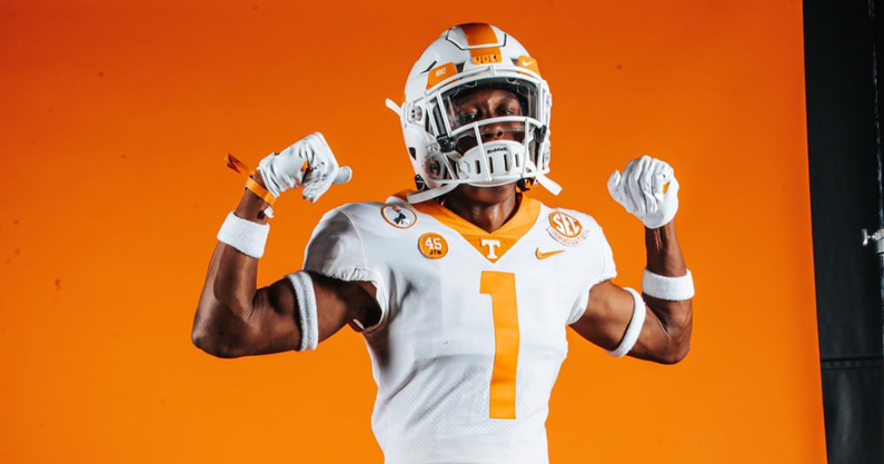 cristian-conyer-in-state-star-cornerback-commits-tennessee