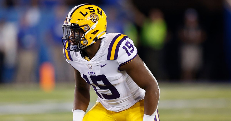 mike-jones-differences-between-ed-orgeron-brian-kelly-lsu-tiger-strength-staff