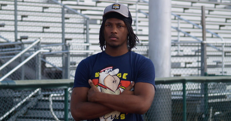 four-star-lb-derion-gullette-closing-in-on-decision-talks-texas-am