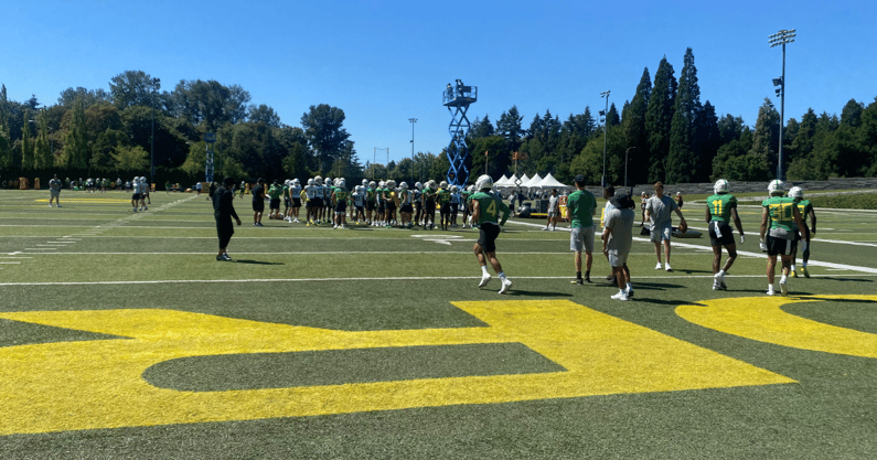 observations-from-oregon-footballs-first-day-of-fall-camp